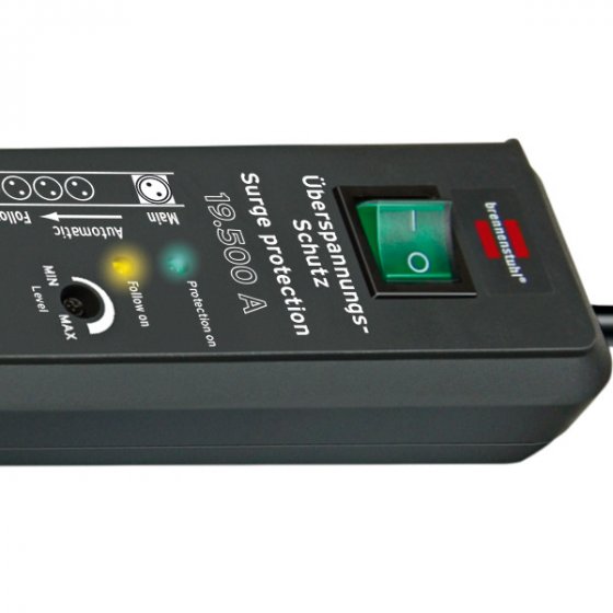 Brennenstuhl Secure-Tec Steckdosenleiste 6-fach mit Überspannungsschutz und Main Follow Funktion (3m Kabel und Schalter)
